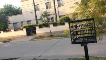 Escuela Dr Simón De Iriondo - Roque Sáenz Peña 3500-3598