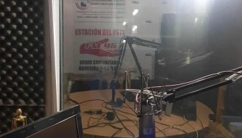 Estación del Este Radio Fm 95.7 - S3002 S3004Hxb
