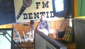 Fm Identidad 102.7 - U9030 Río Mayo