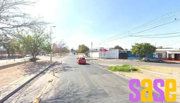 Av. Mariano Moreno y Radio Santiango del Estero - Salta