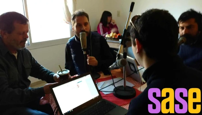 Buena Vista Radio - X5111 La Falda