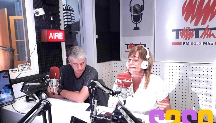 Cadena Total - Fm 92.5 Mhz - Gdor. Alejandro Maiz &