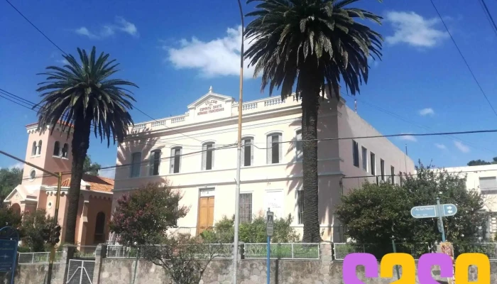 Colegio del Espíritu Santo - Av. San Martín 5109