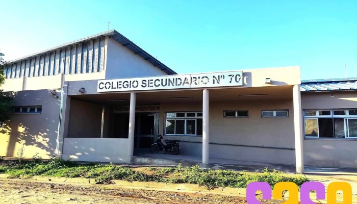 Colegio Secundario N° 70 - Héctor Díaz S/n
