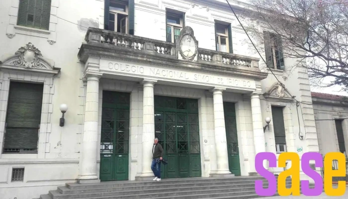 E.e.s.o N° 440 Simón de Iriondo. Ex Colegio Nacional - Santa Fe De La Vera Cruz