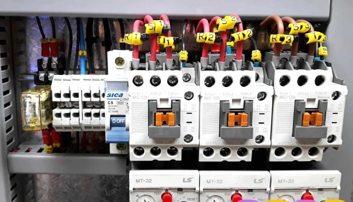 Electricidad Zungri Materiales Electricos   Iluminacion   Armado Detableros Interior - Cdad. Autónoma de Buenos Aires