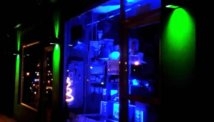 Electro Mas" Materiales Electricos - Aristóbulo Del Valle