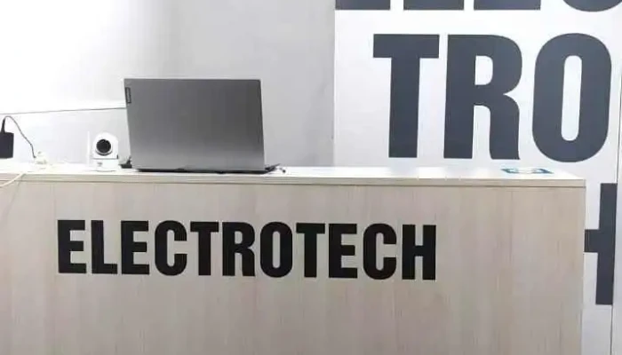 Electrotech -  Interior - La Playosa