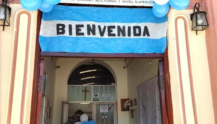 Escuela Comercio - Monte Caseros