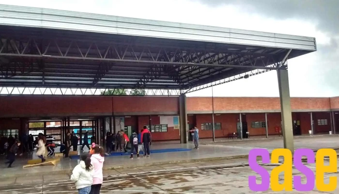 Escuela secundaria Barrio Victoria - San Miguel De Tucumán