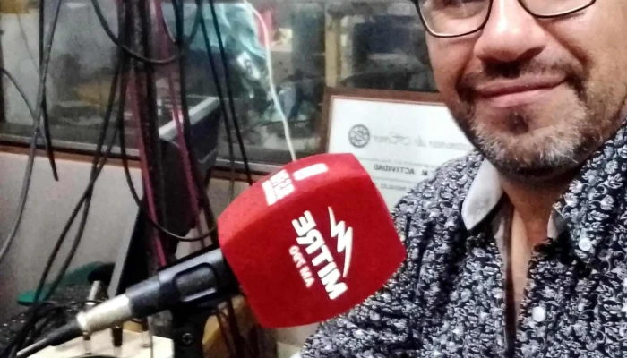 Fm Fuera De Serie 915 Videos - Corrientes