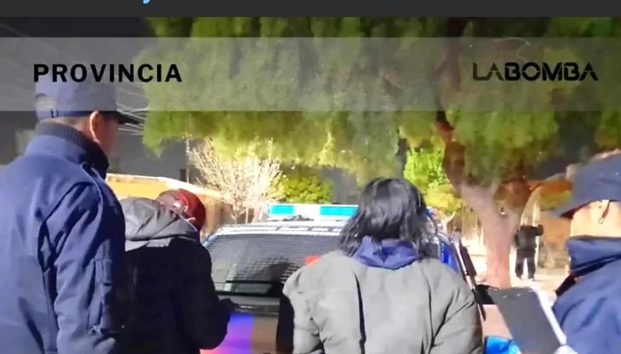 Fm La Bomba - Villa Mercedes