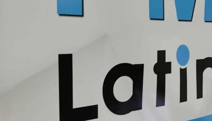 Fm Latina Moreno 997mhz Del Propietario - His