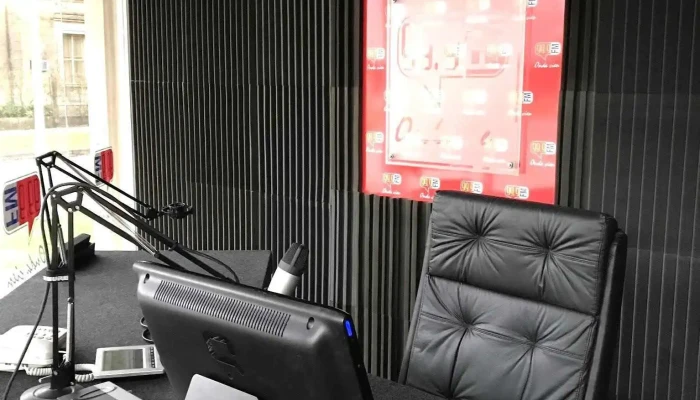 Fm Onda Cien 99.9 Mhz - S3580 Villa Ocampo