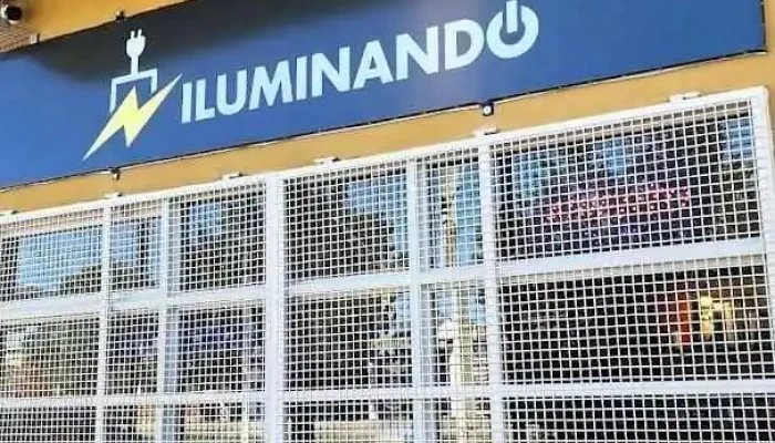 Iluminando Materiales electricos - Zapala