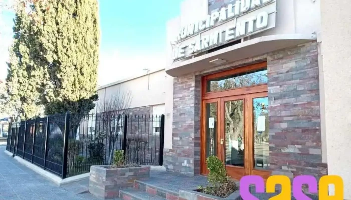 Municipalidad De Sarmiento -  Edificio - Sarmiento