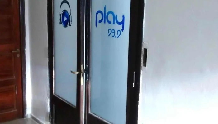 Play 93.9 - X5186 Alta Gracia