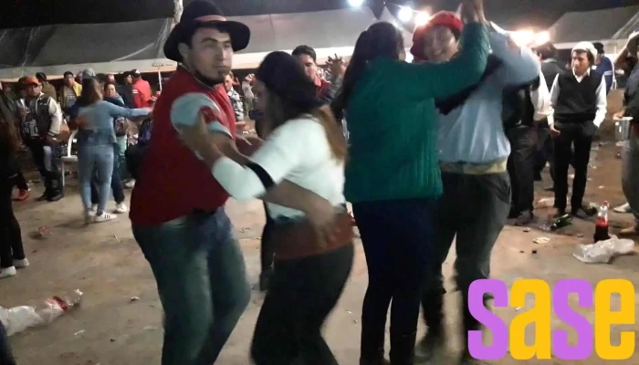Radio Esperanza -  Videos - Villa Robles