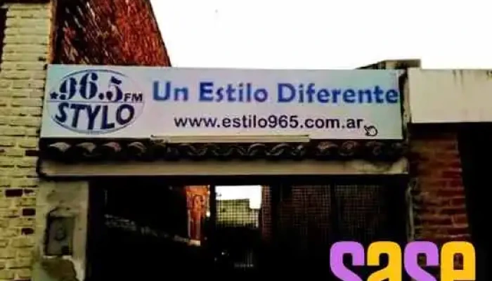 Radio Fm Stylo 96.5 - W3470 Mercedes
