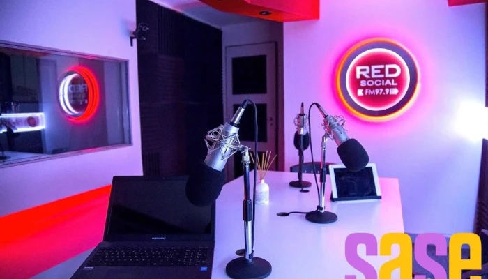 Red Social Fm 97.9 - Centenario