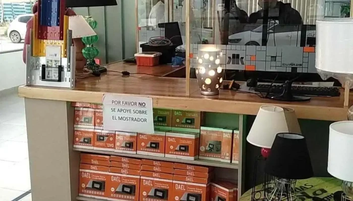 Zukas Materiales Electricos -  Electronica De Consumo - Trelew